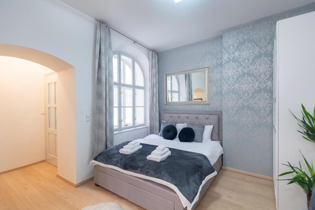 Quiet Apartment In The Heart Of Old Town Centre Praga Exterior foto